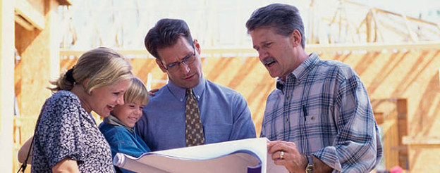 installer working with family
